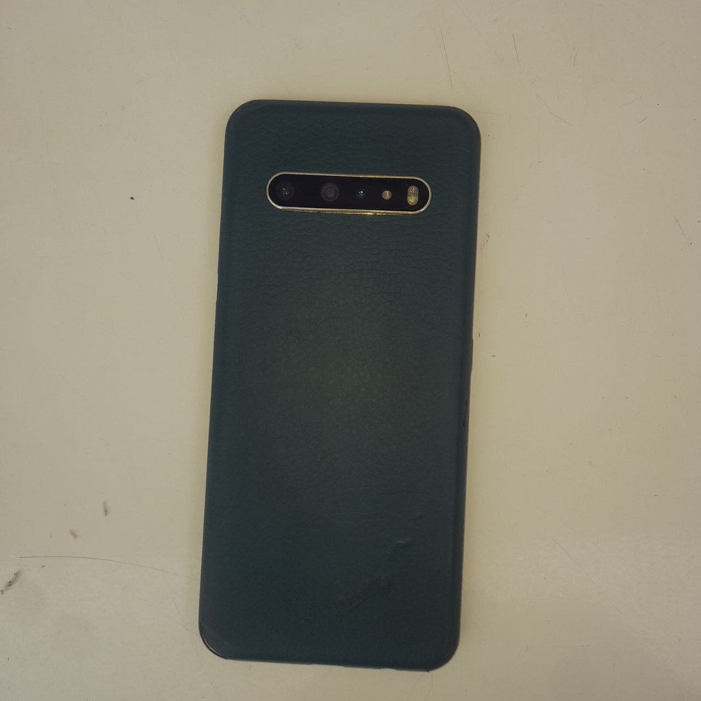 LG V60 8/128GB, ishlaydi tez, ekran krishka bor image 2