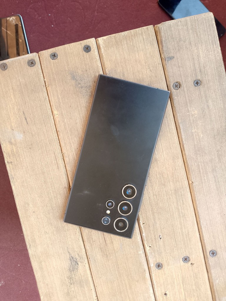 S24 Ultra 512GB — original holatda image 3