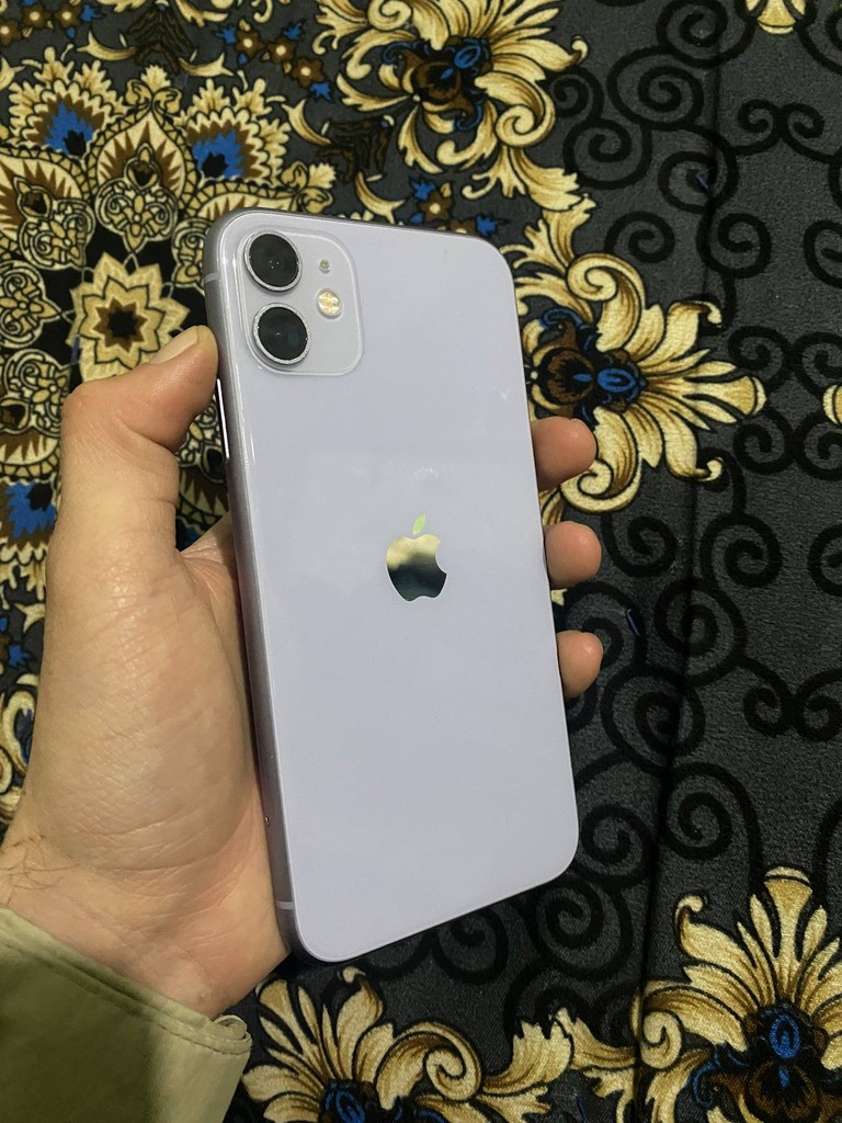 iPhone 11 64GB - ideal holat, iCloud toza image 2