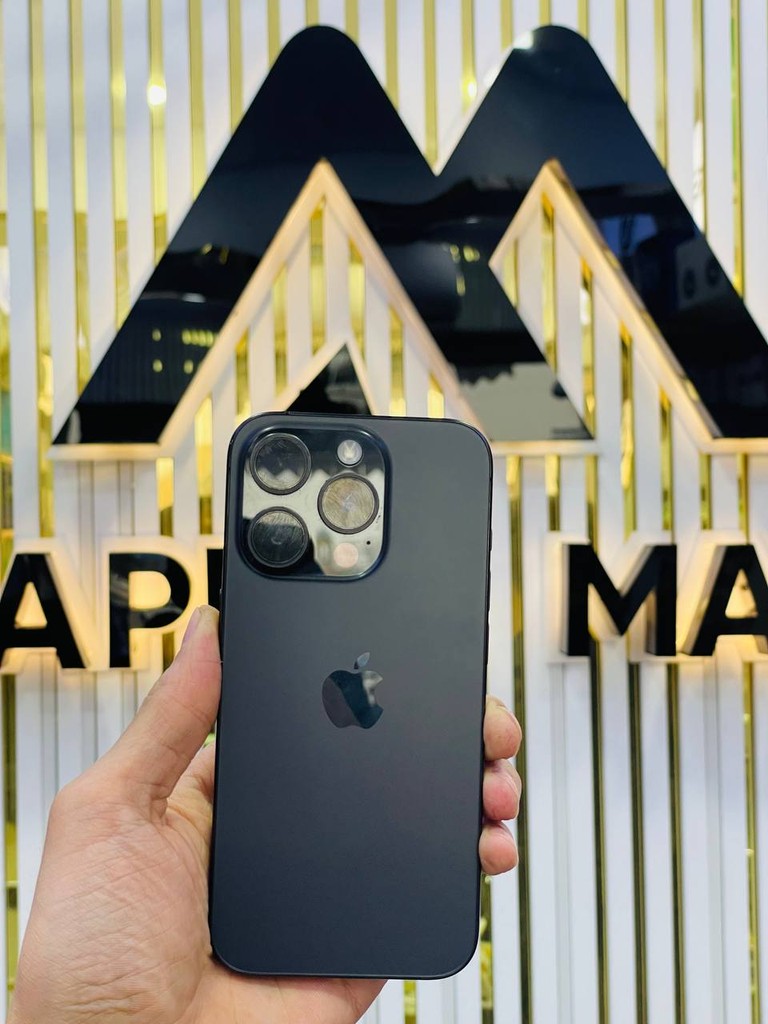 iPhone 15 Pro 128GB - Black Titanium, 86% battery image 1