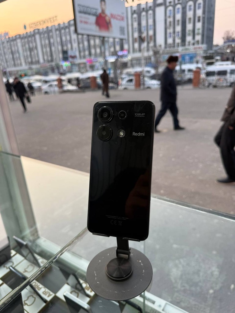 Redmi Note 13 8/128GB, Yaxshi holatda image 2