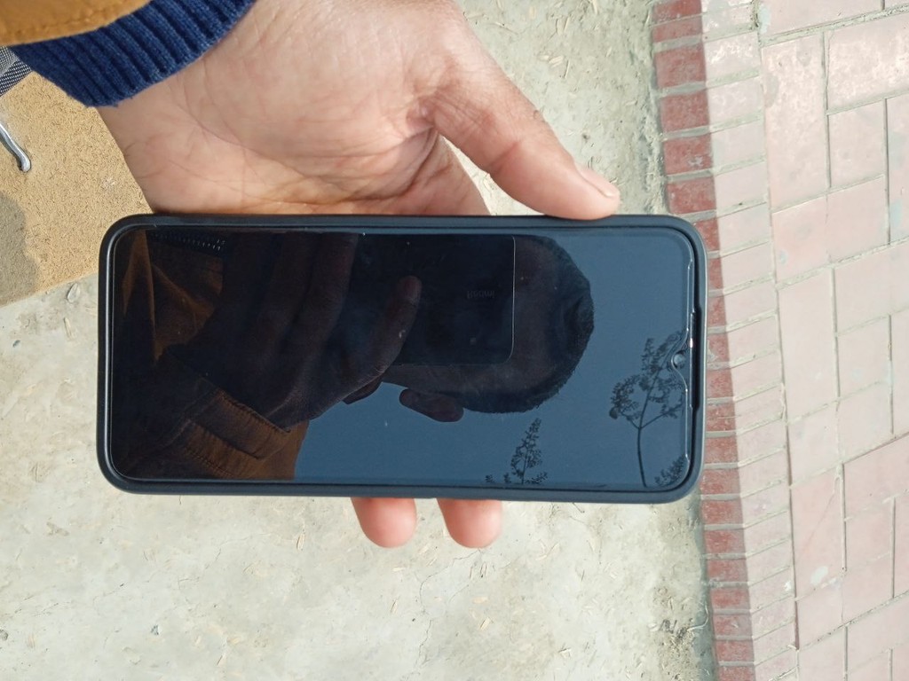 TECNO SPARK 8C 128GB - ishlayotgan, ayb yo'q image 3