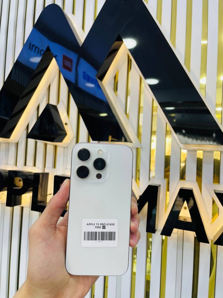 Apple iPhone 15 Pro 128GB - White Titanium, 90% battery image 1