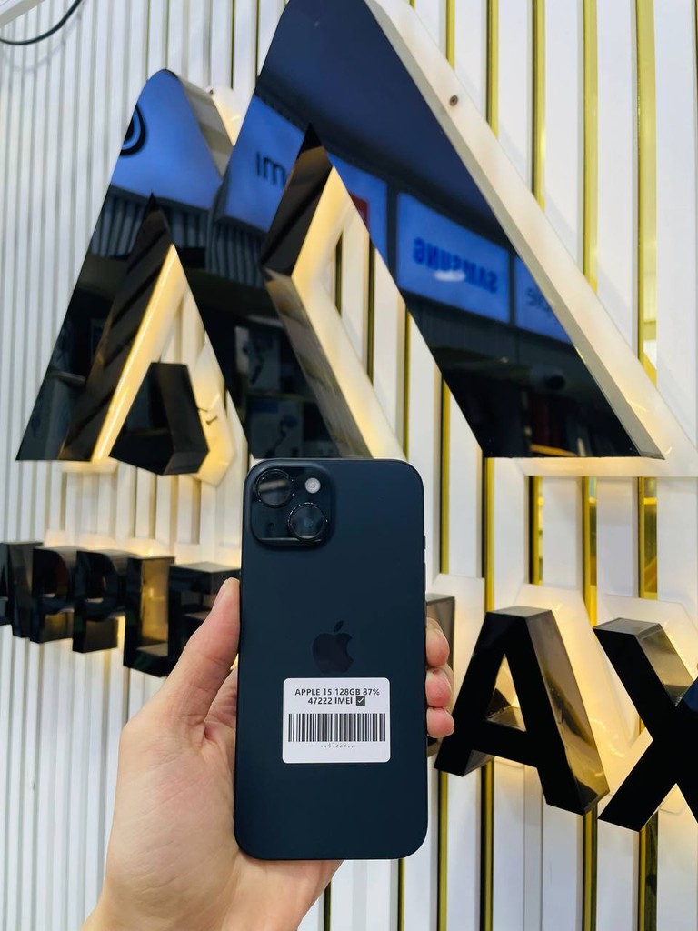 iPhone 15 128GB Black image 1