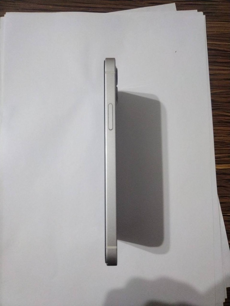 iPhone 12, 64GB, yaxshi holatda image 1