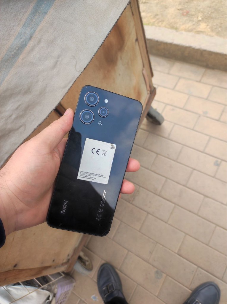 Redmi 12 256GB - o'rta ishlaydi image 4