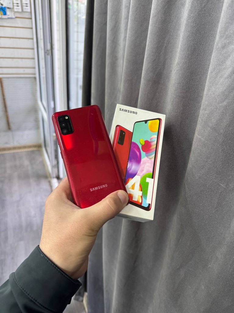 Samsung A41 - 4/64GB, 1 hafta garantiya image 1