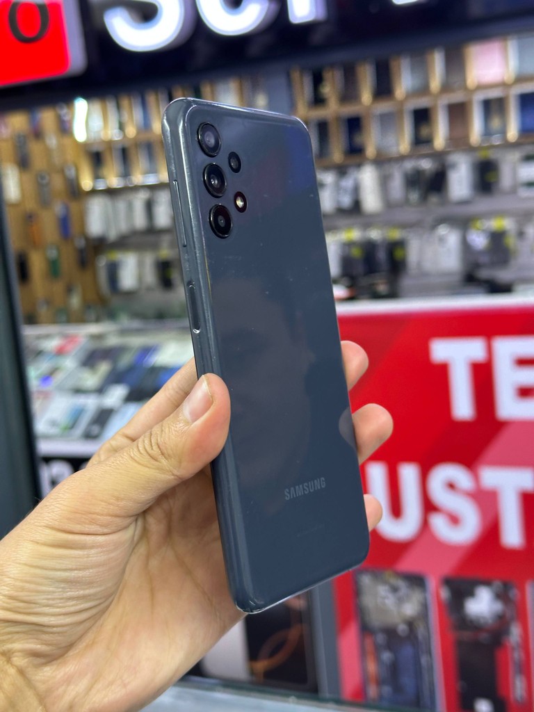 Samsung A13 4/128GB, 2 SIM, IMEI registered, ideal holat image 2