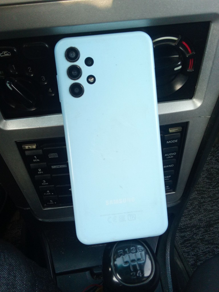 A13 telefon, 32GB, 480 min batareya, ishlashi yaxshi image 1