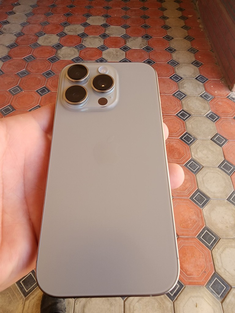 iPhone 16 Pro 128GB, Natural Titanium — 830$ image 2