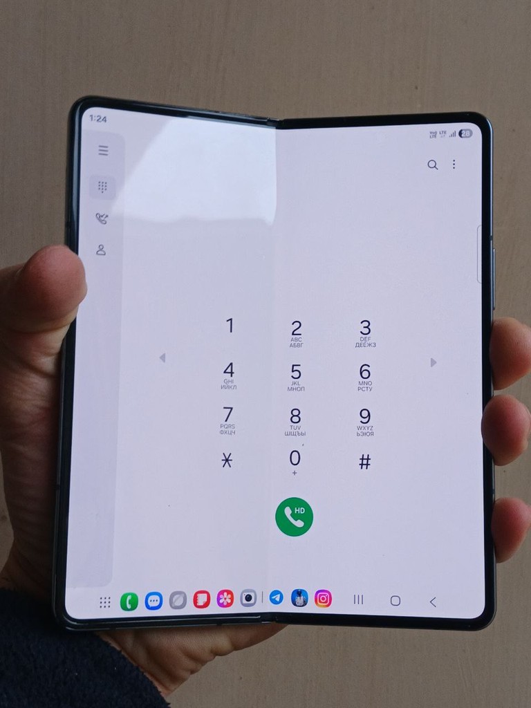 Z Fold 4, 12/256GB, deyarli yangi image 5