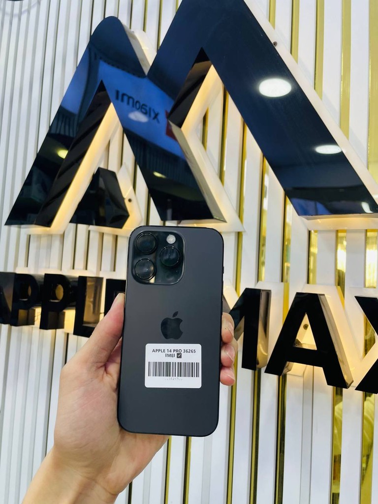 iPhone 14 Pro 128GB, Black, 94% battery — 30 kun garanti image 1