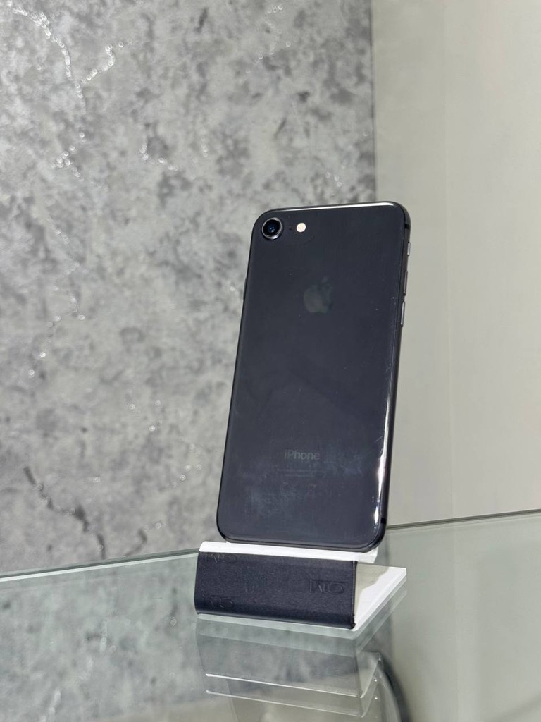 iPhone 8, 256GB — ishlaydi, batareya 83% image 1