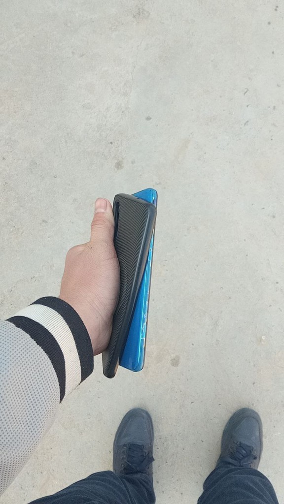 Samsung Galaxy A50, 64GB/4GB, 9/10 holat, obmen bor image 3