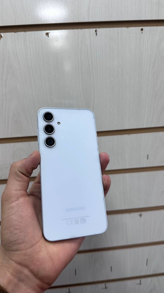 Samsung Galaxy A35 5G - 8/128GB, IP67, 5000mAh image 1