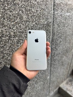 Iphone 7, 32GB, USED, 71% bateriya, 1 hafta garantiya