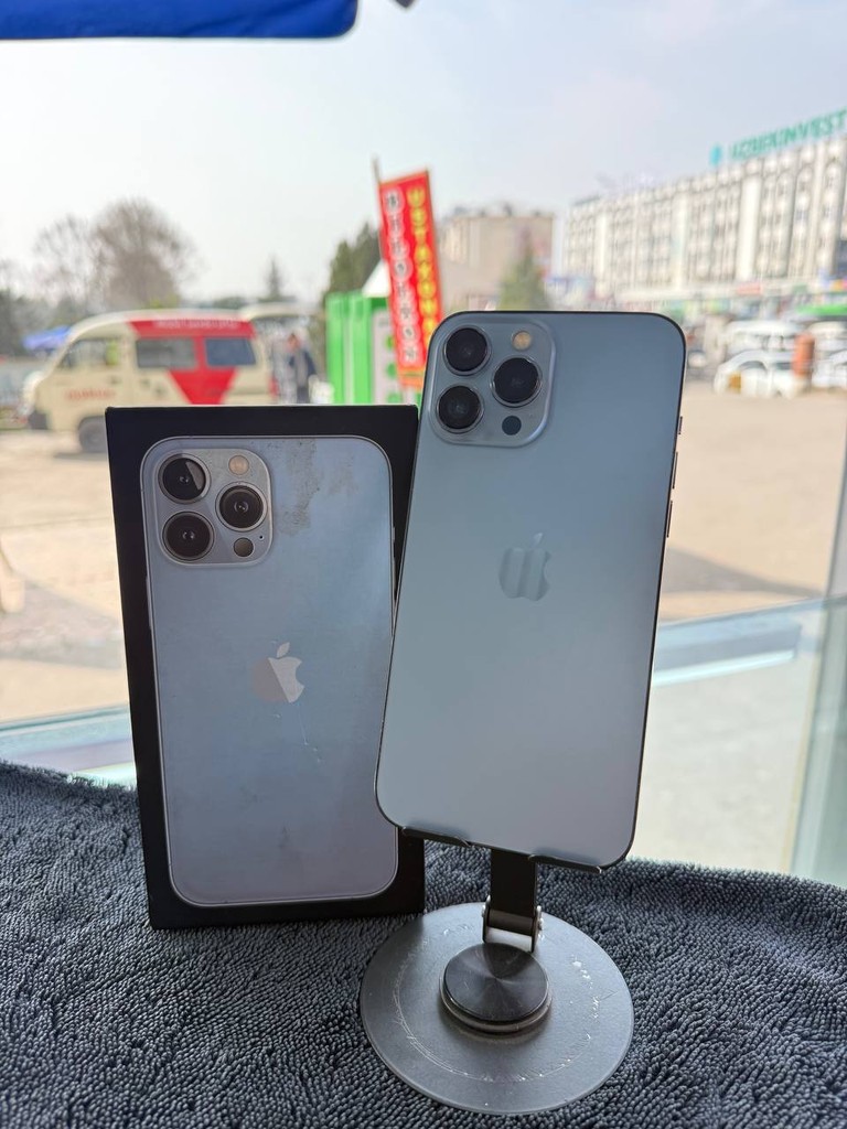 iPhone 13 Pro Max 1TB, 100% Battery, USD 420 image 2