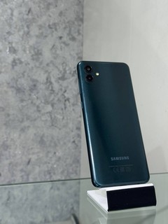 Galaxy A04 64GB - ishlashi zor, USED