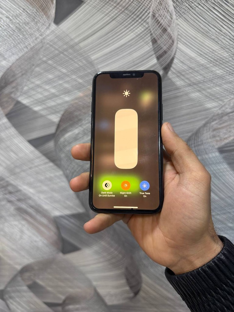 iPhone 11 Pro, 64GB, Zo'r holat image 3