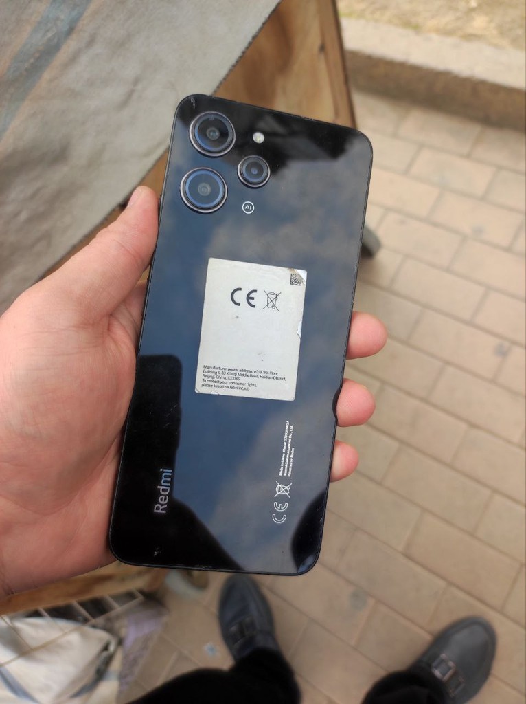 Redmi 12 256GB — o'rtacha holatda image 2