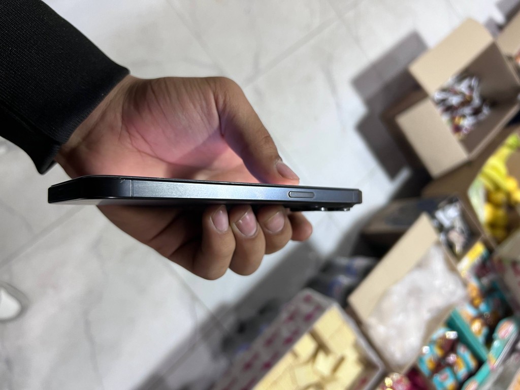 iPhone 15 Pro Max 256GB, Black, USED image 2