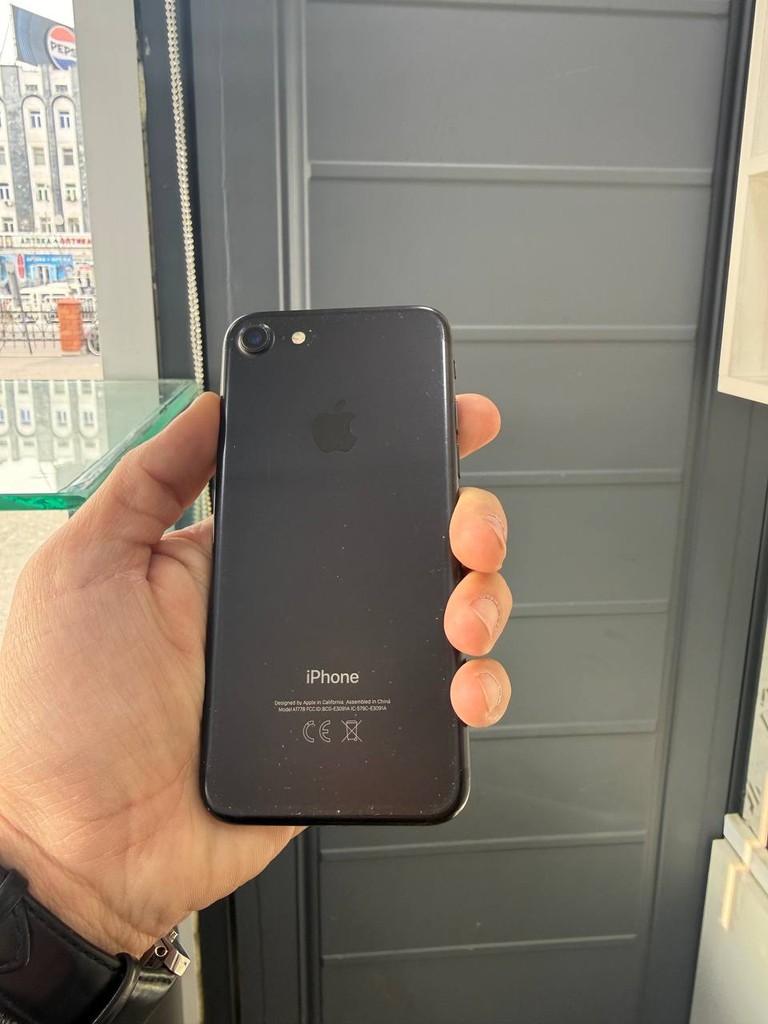 iPhone 7 - 32GB, Yaxshi holatda image 2