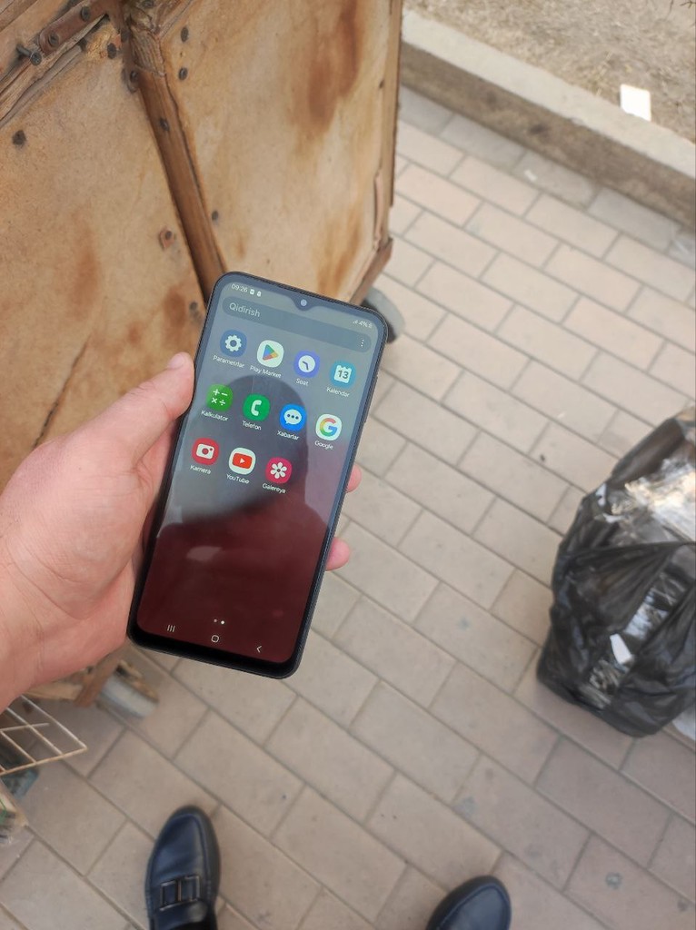 iPhone A13, 128GB, oq dog'i bor, ishlashi zor image 4