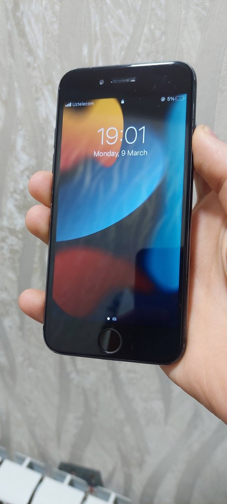 iPhone 7 32GB - qora, yaxshi holatda image 5