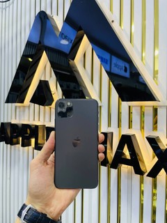 Apple iPhone 11 Pro Max 64GB — Black, 92% bateriya