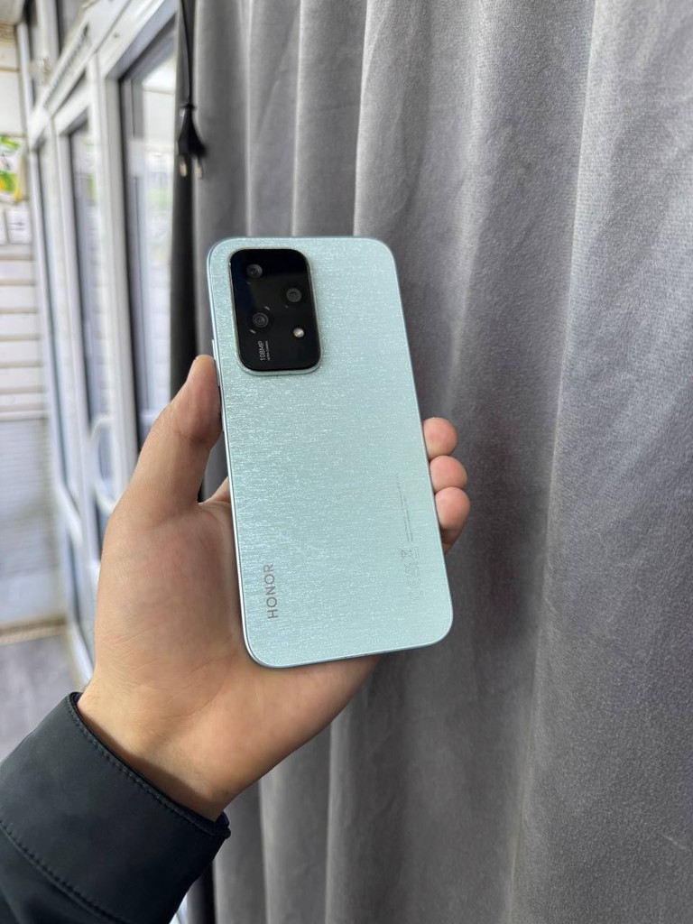 Honor 200 Lite 5G - original (Radnoy) image 1