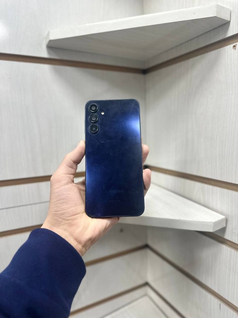 Samsung A15 - ekran almashtirilgan, 128GB/6GB, 5000mAh image 1