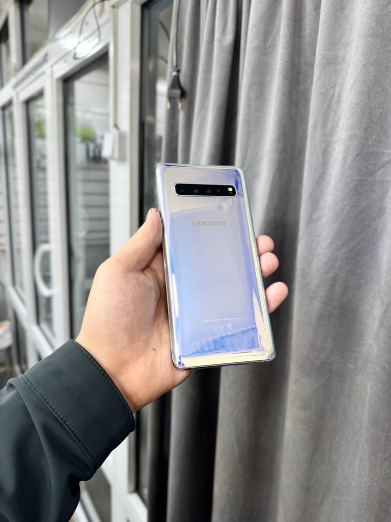Samsung S10 5G - 256GB, 8GB RAM, LIKE_NEW image 1