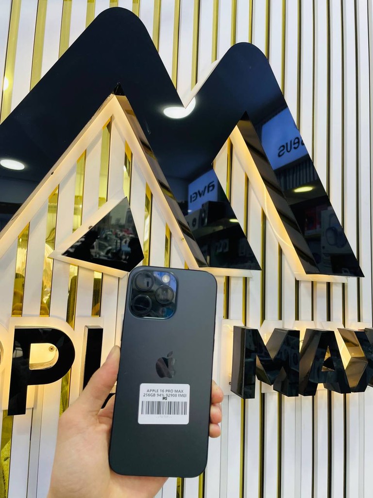 iPhone 16 Pro Max 256GB - Black, 94% battery image 1