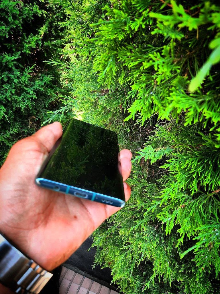 LG Velvet, 6GB RAM/128GB, 48MP kamera, 4K video, Yaxshi holatda image 2