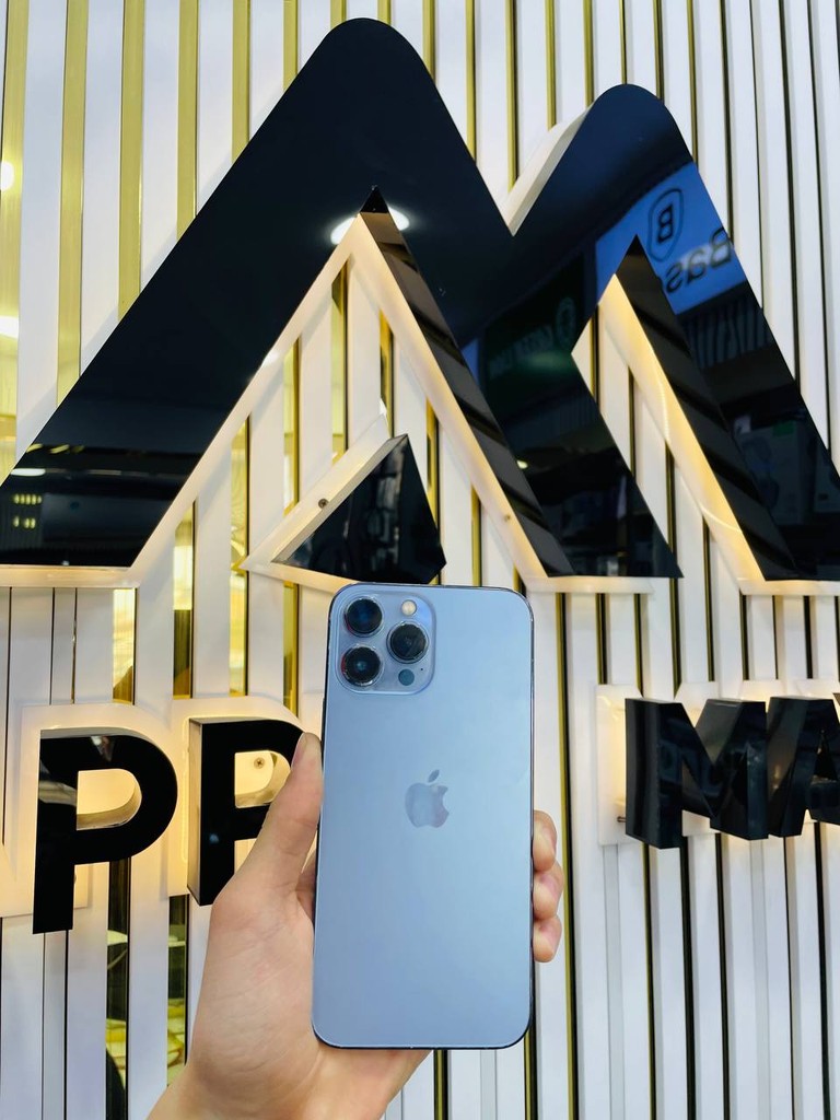 iPhone 13 Pro Max 128GB BLUE, 99% battery, LL/A image 1