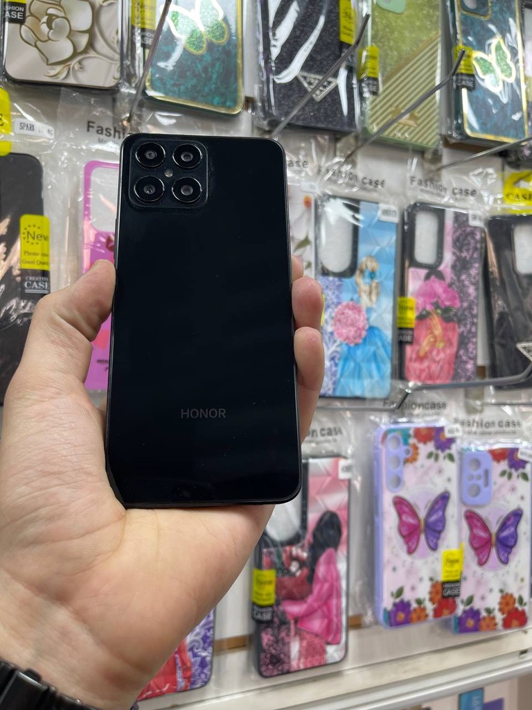 Honor X8 - 128GB/6GB RAM, LIKE_NEW image 1