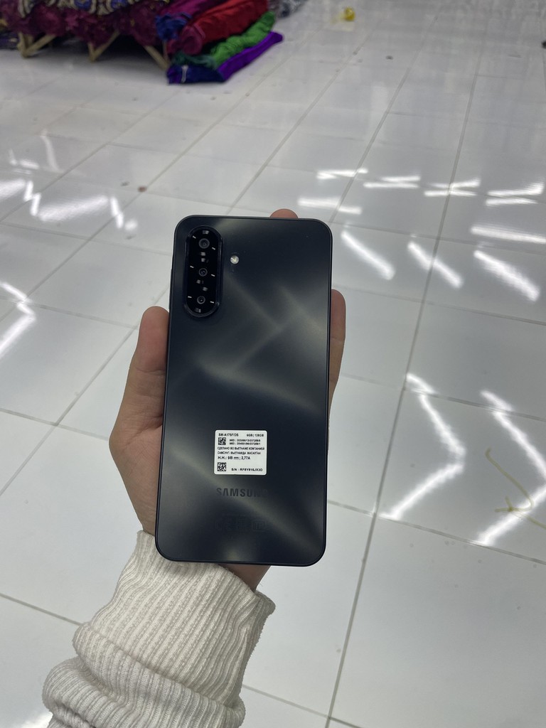 A17 6/128GB, qora — LIKE_NEW holatda image 2