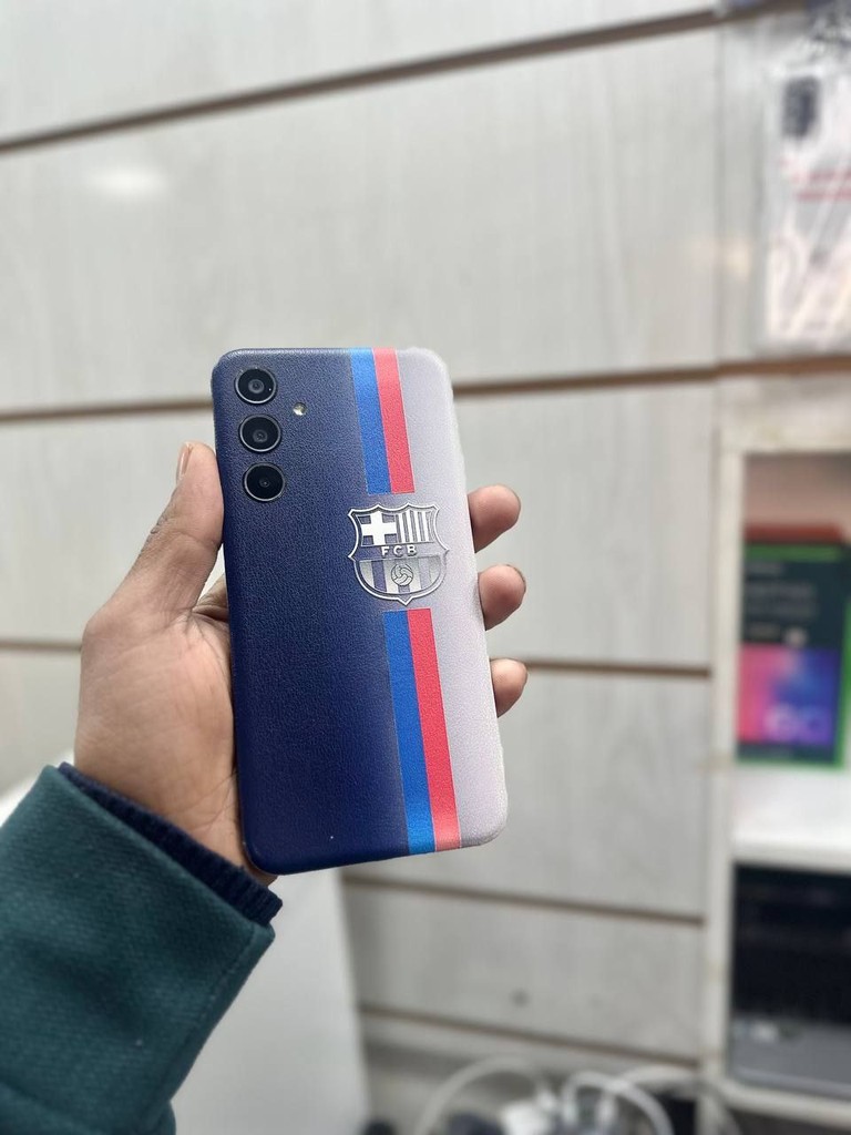 Samsung M35 5G, ishlayotgan, aybsiz image 3