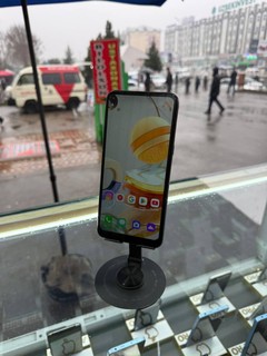 LG Q61 4/64GB, 1 hafta garantiya, holati yaxshi
