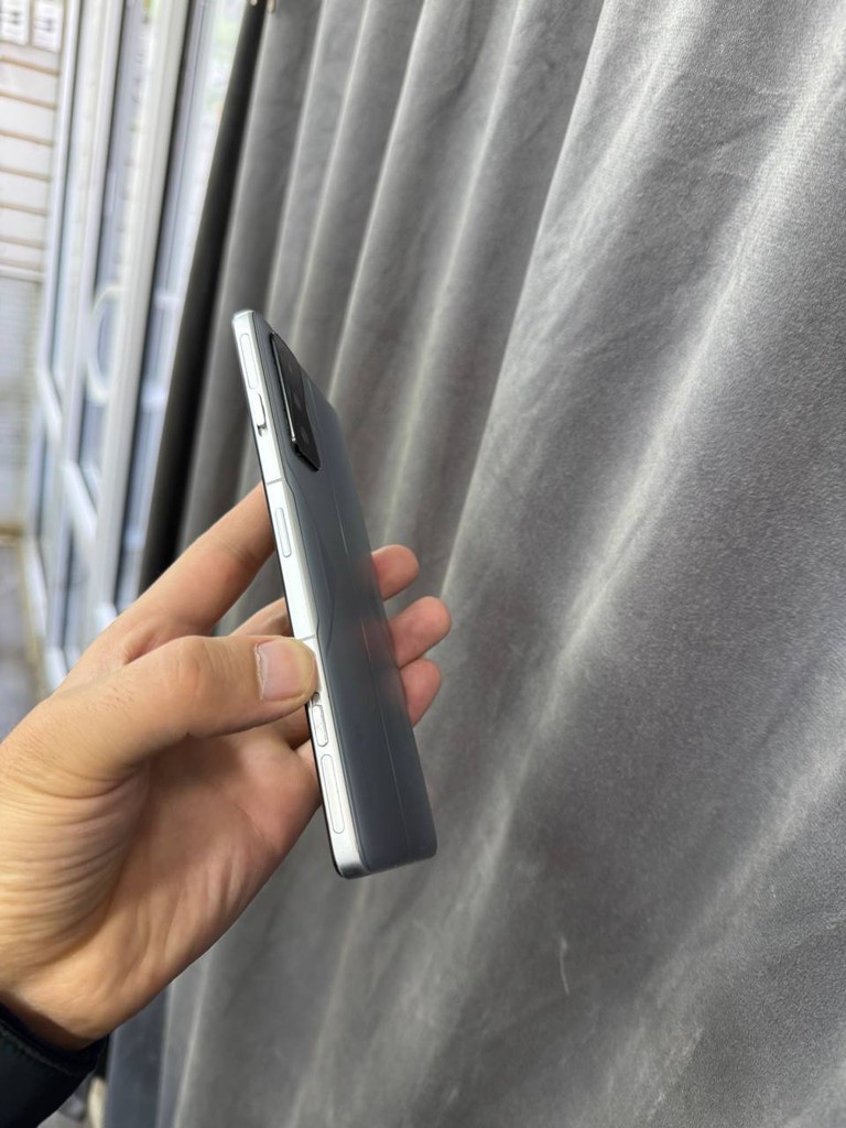 Poco F4 GT 5G - SD8 Gen1, 12GB/128GB, 1 hafta garantiya image 2