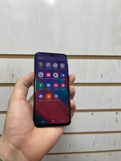 Galaxy A40 4/64GB - rangi rasmda
