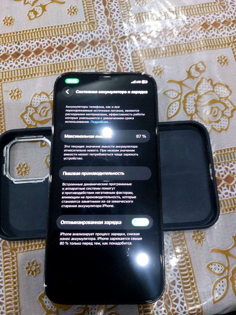 iPhone 12 Pro 128GB, ekran qismi singan, Face ID ishlaydi image 4