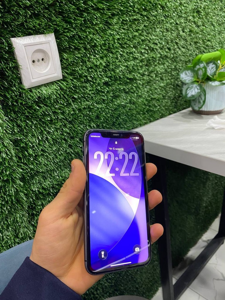 iPhone 11 64GB — holati rasmdagi, obmen yo'q image 2