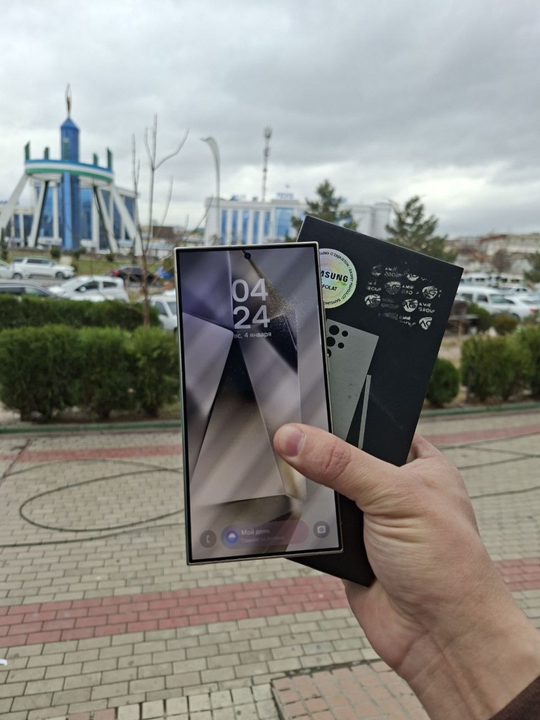 Samsung S24 Ultra, 12/256GB, 2 SIM, Yaxshi holatda image 1