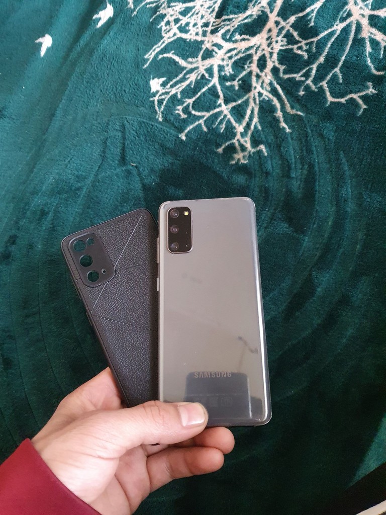 Samsung S20 afitsalnisi, 128 GB, 4000mAh, yaxshi holat image 2