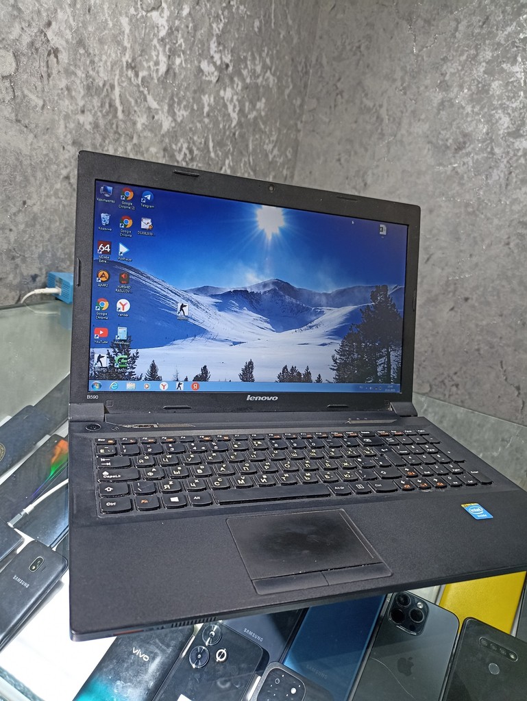 Lenovo laptop, 512GB SSD, ishlaydi yaxshi image 2
