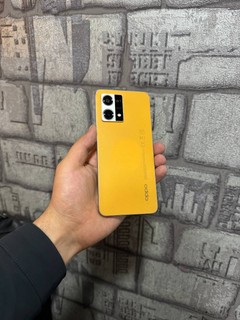 Oppo Reno 7 12/128GB, AMOLED ekran, 4500mAh, 2 IMEI, 1 haftalik garanti