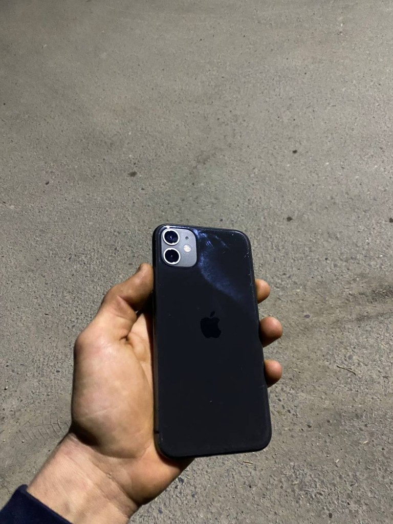 iPhone 11, 64GB — holati rasmda image 2