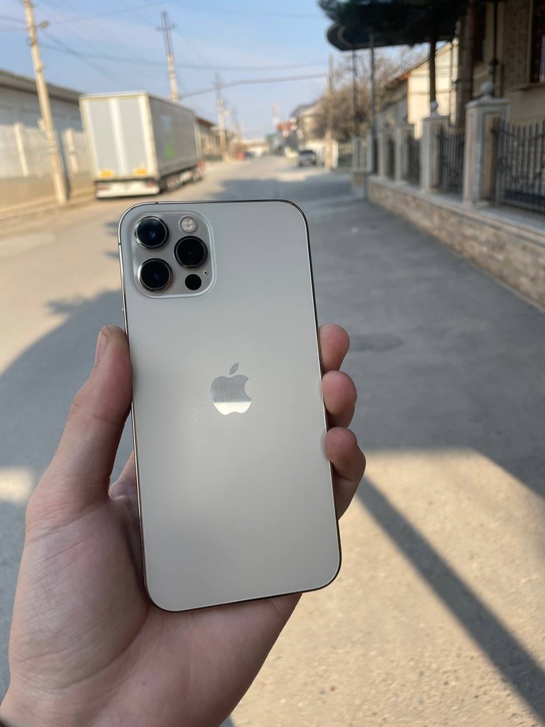 iPhone 12 Pro image 1