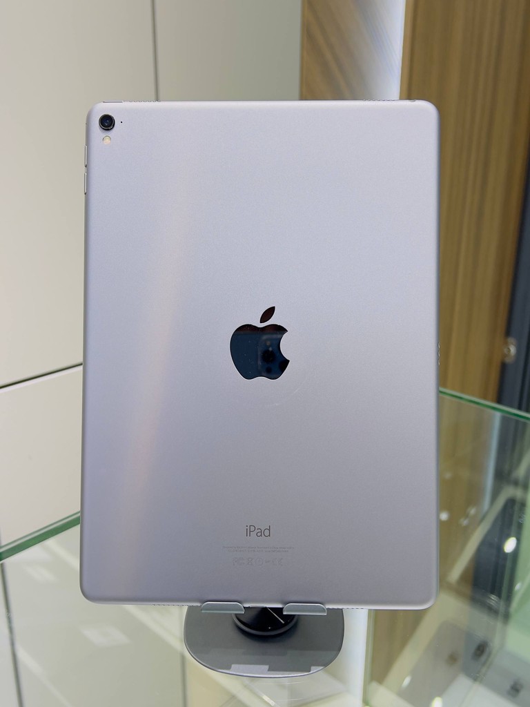 iPad Pro (cellular) - 111$ image 1